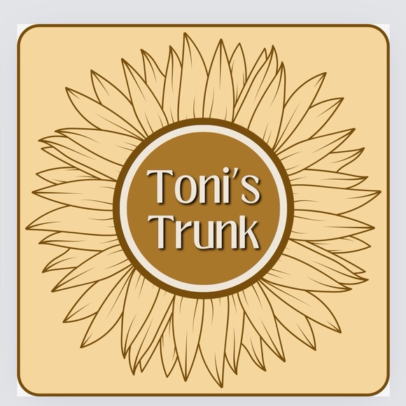 toni_trunk